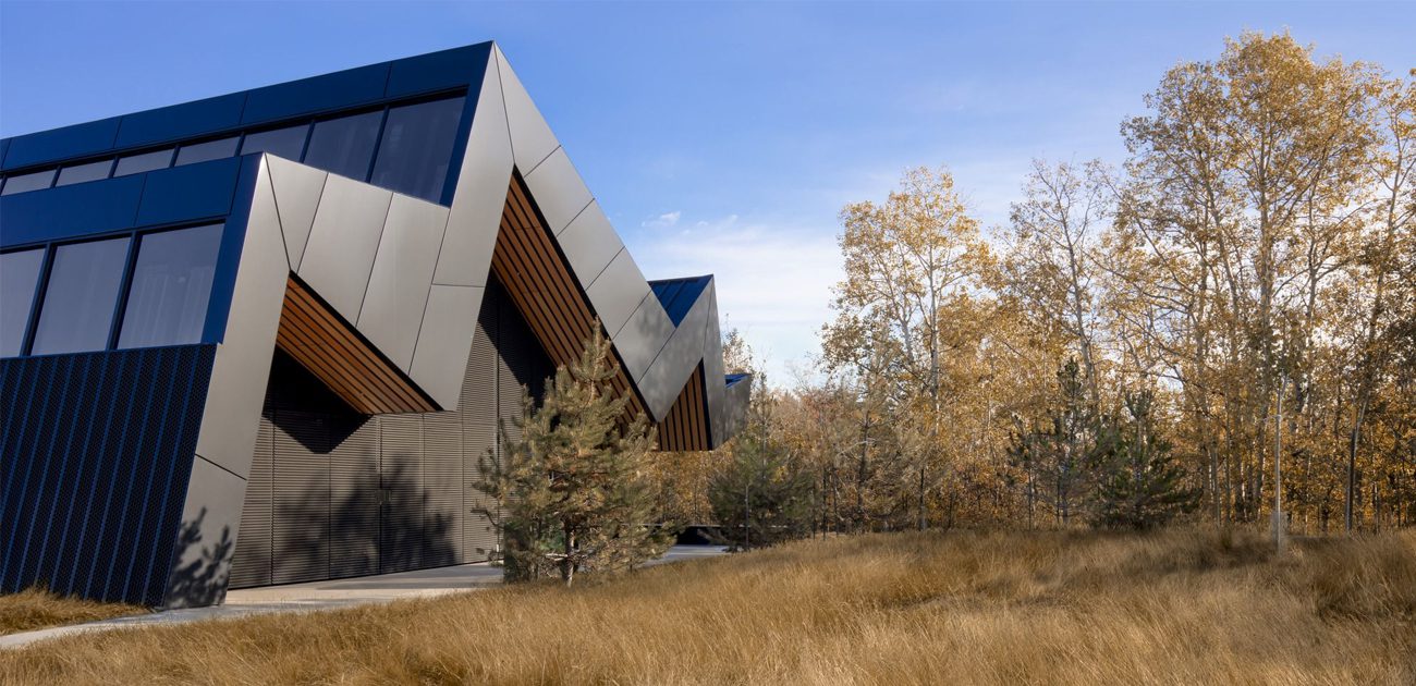 Sited at the edge of a ravine, the Capilano Library connects its suburban community to nature